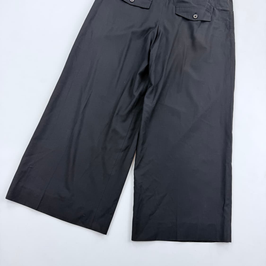 아더에러 후면 디테일 와이드 슬랙스 상품이미지10