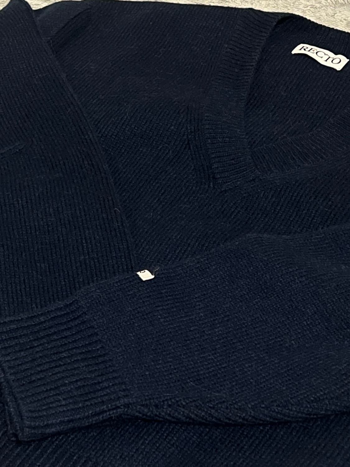 렉토 청키 브이넥 니트 네이비 L 상품이미지1