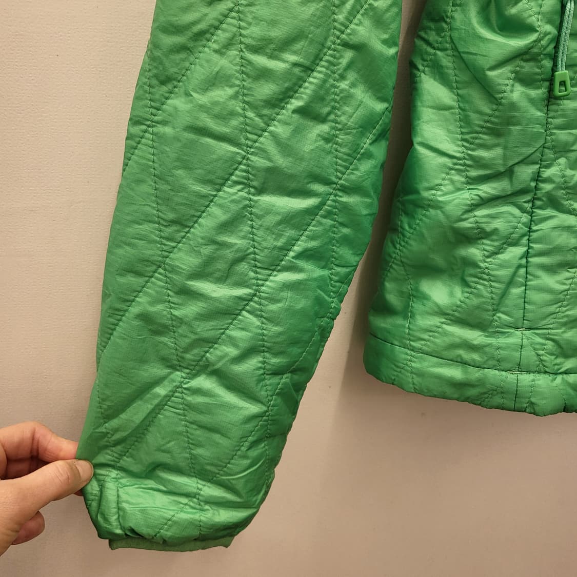 파타고니아 퀼팅 자켓 그린 여성 상품이미지2