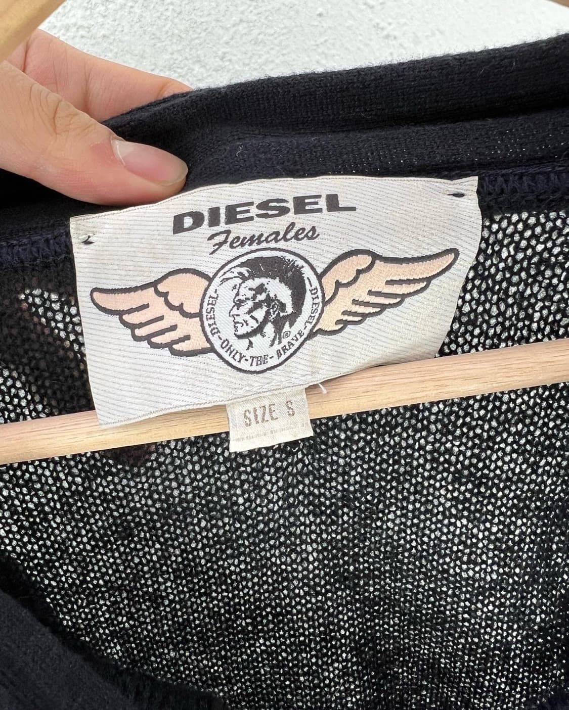 디젤 블랙 시스루 디테일 롱 슬리브 상품이미지8