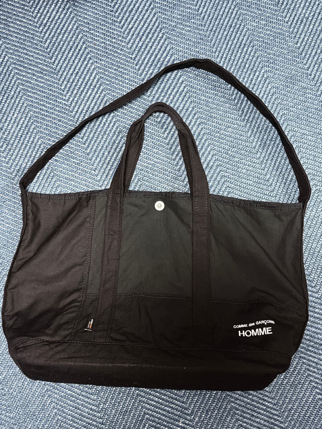 꼼데가르송 옴므 코튼 나일론 패치 토트백 상품이미지5