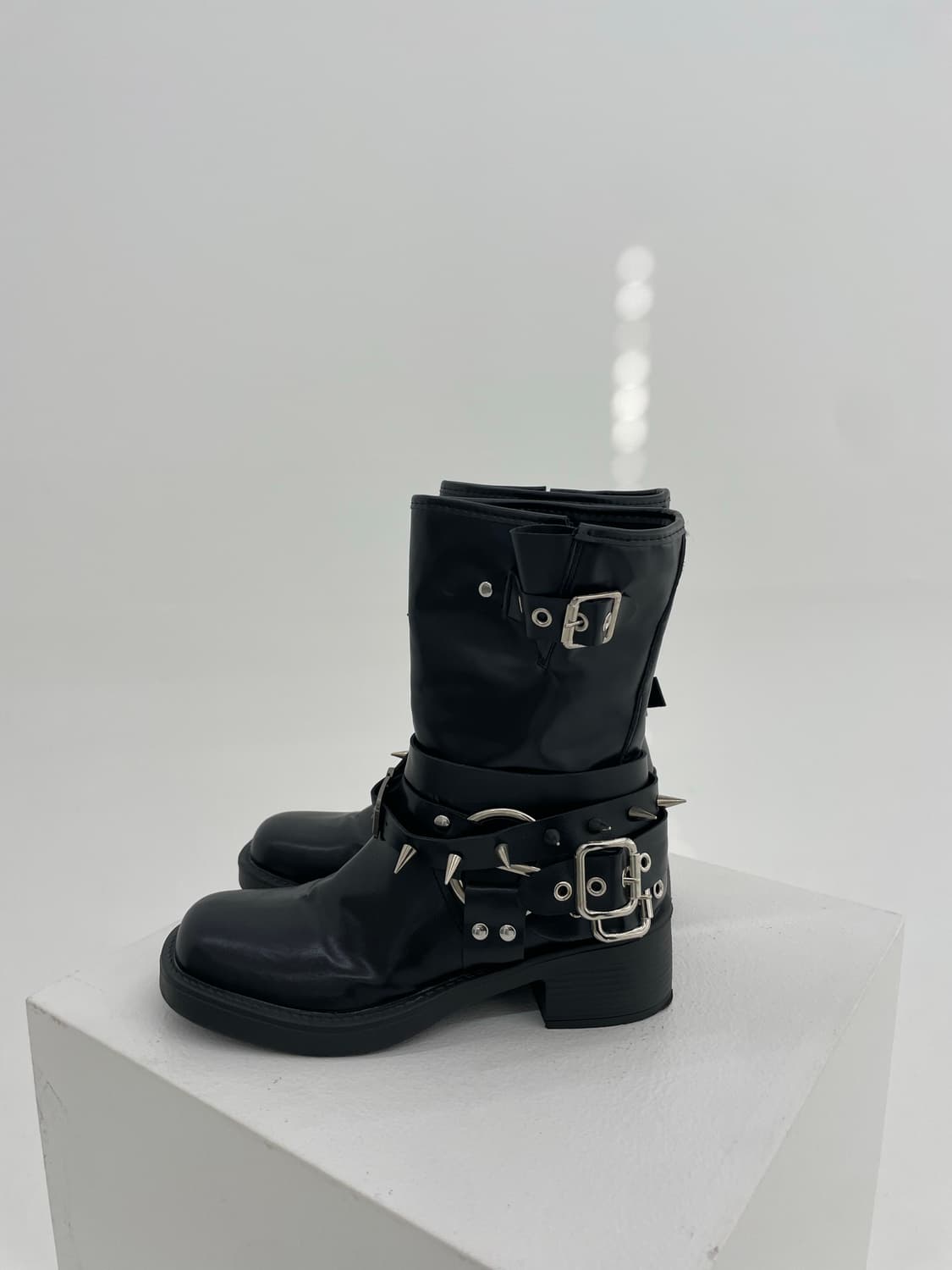 Black Studded detail Boots  상품이미지1