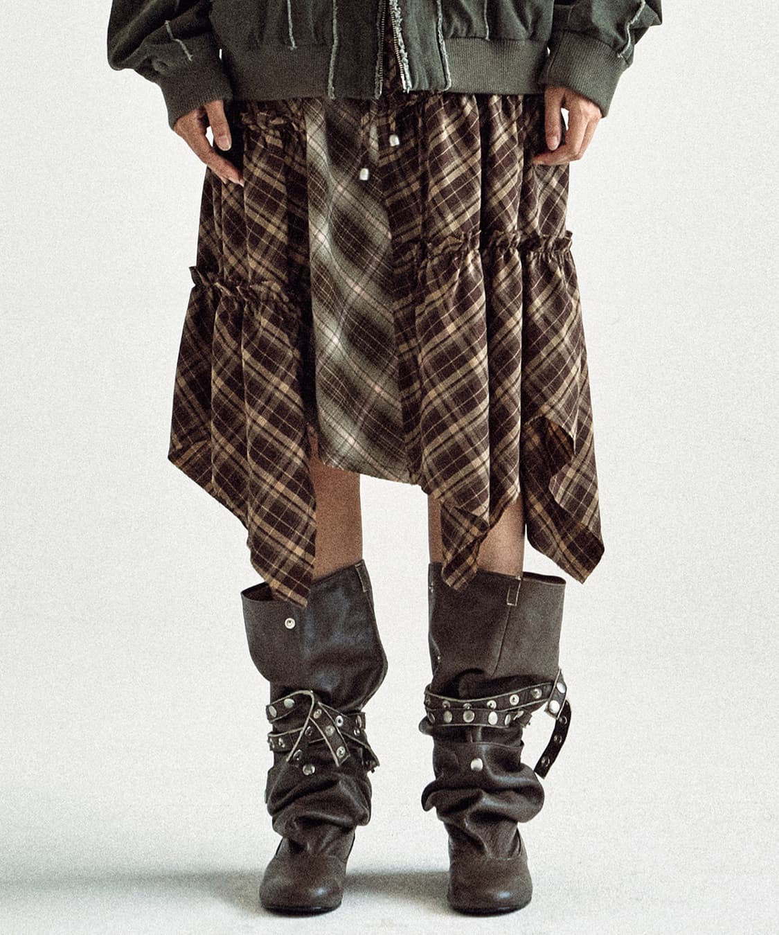 더바이닐하우스 UNBALANCE LAYERED CHECK SKIRT 상품이미지1