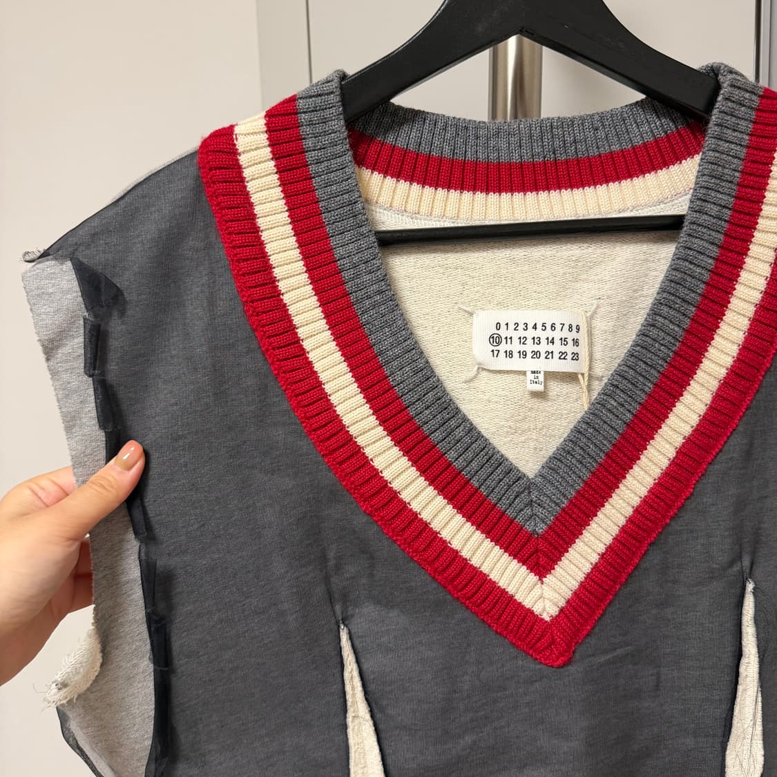 메종 마르지엘라 그레이 실크 오버레이 베스트 52 상품이미지5