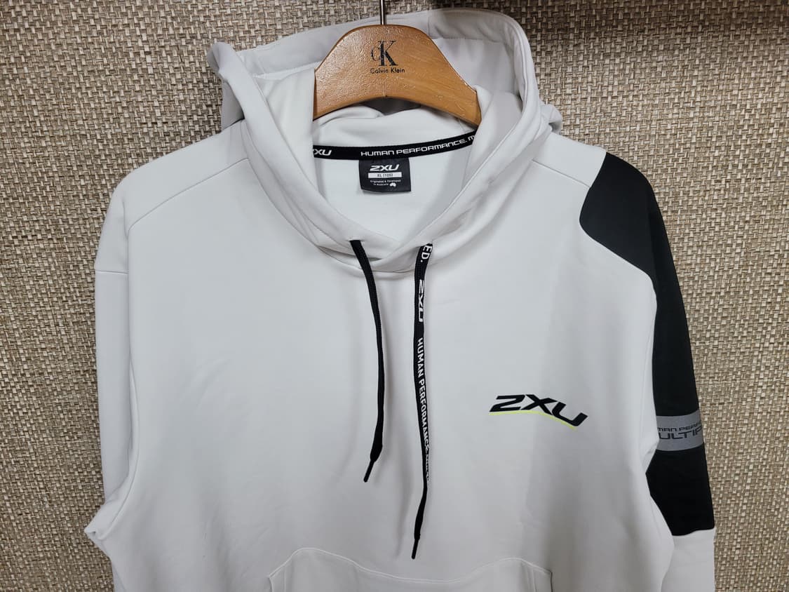 XL 105사이즈 2XU 후드티 상품이미지2