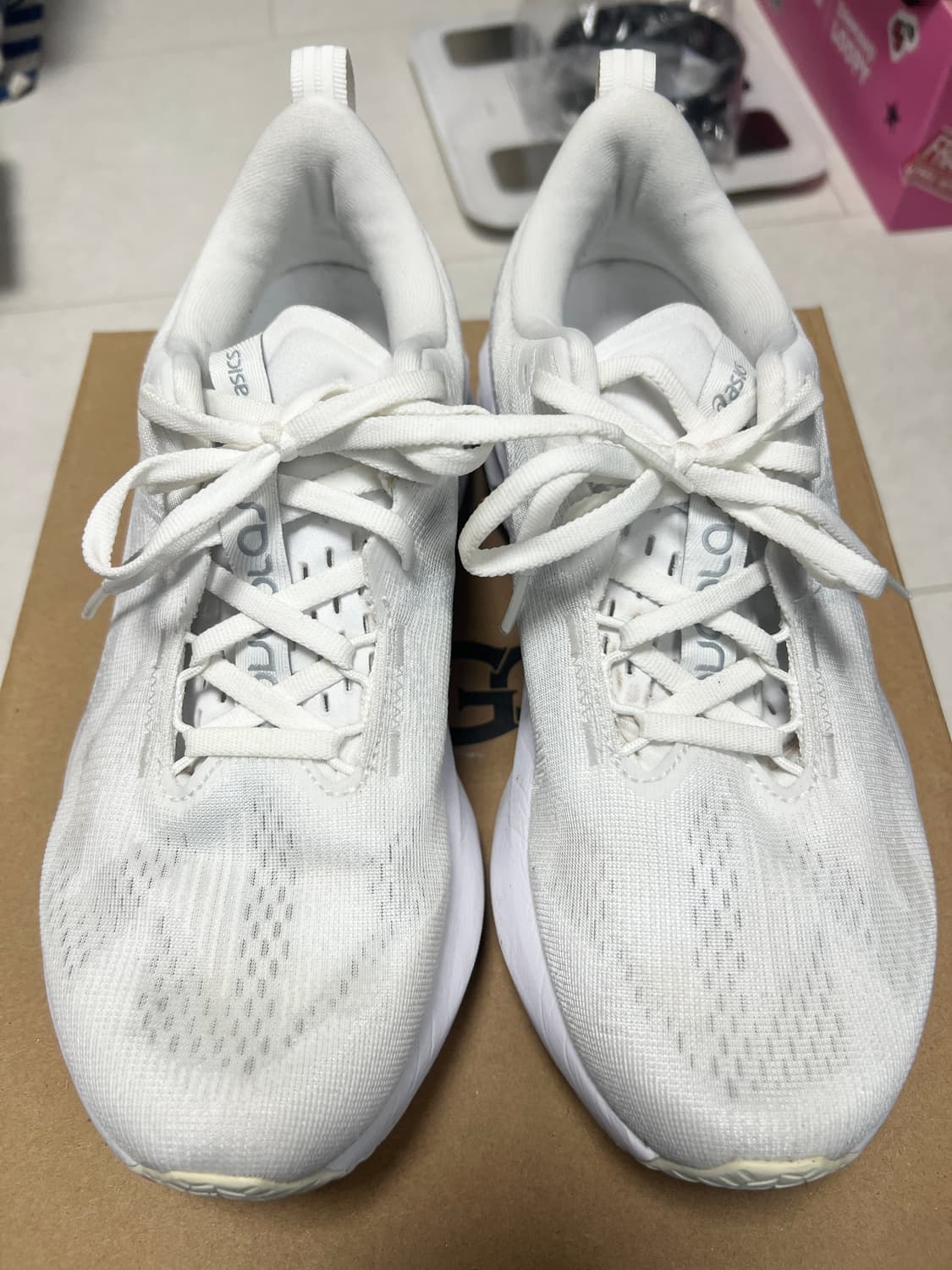 아식스 노바블라스트5 우먼 스탠다드 255 상품이미지3