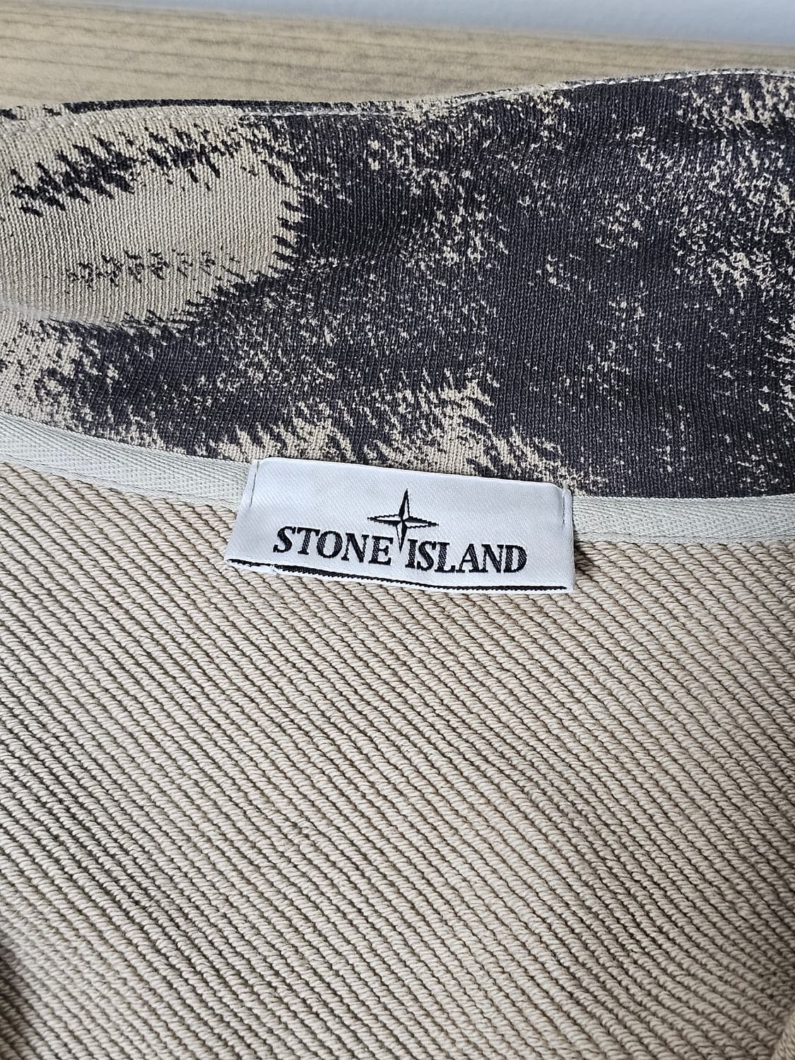 스톤아일랜드 카모플라주 오버사이즈 하프집업 상품이미지4