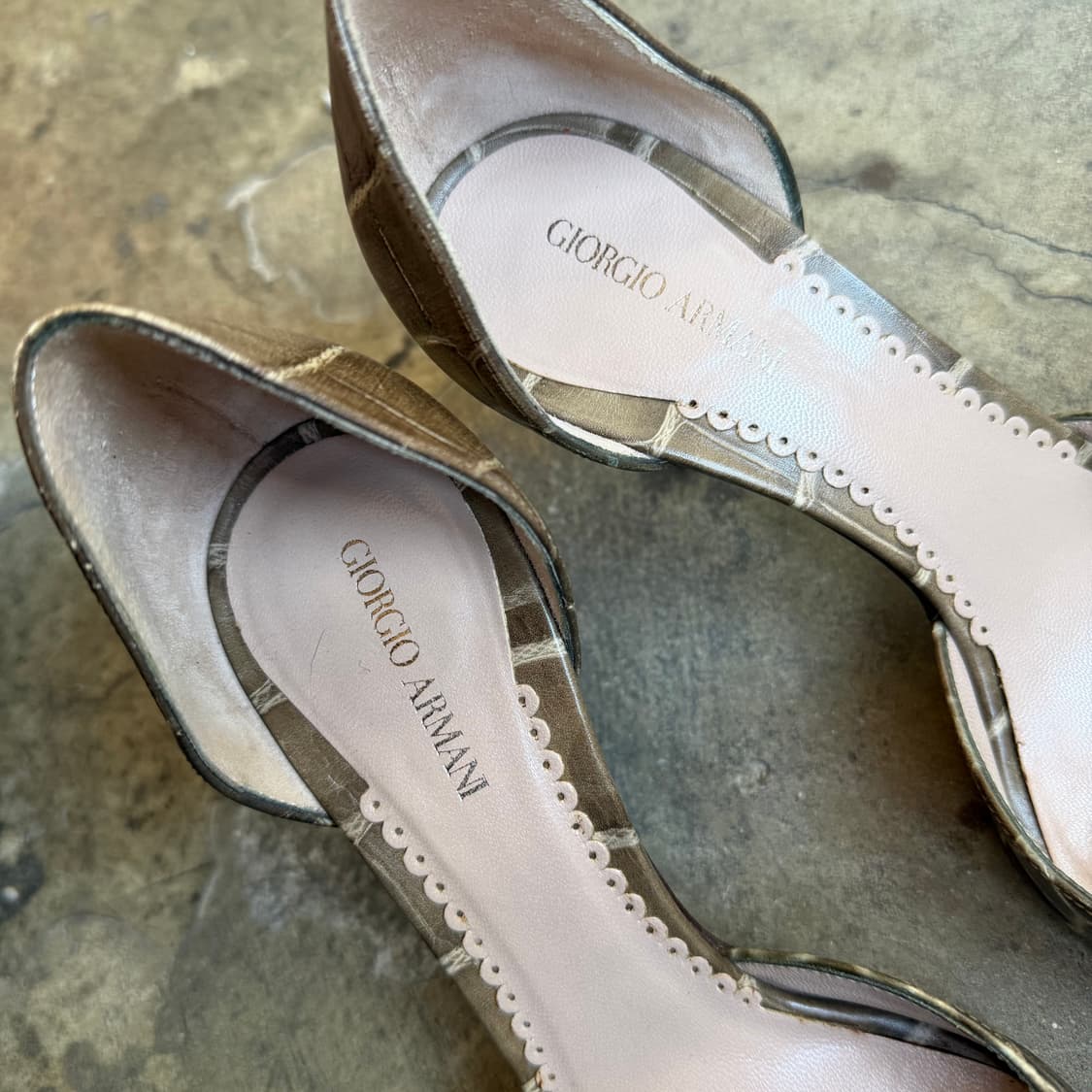 조르지오 알마니 크로커다일 엠보싱 스틸레토 키튼 힐 상품이미지5