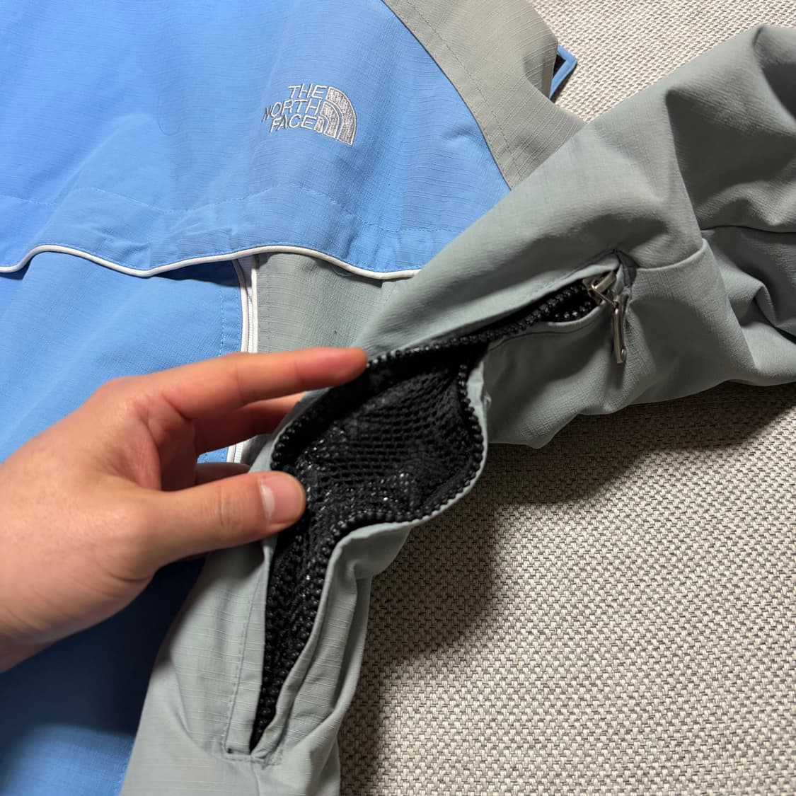 노스페이스 HyVent 고어텍스 마운틴 자켓 상품이미지9