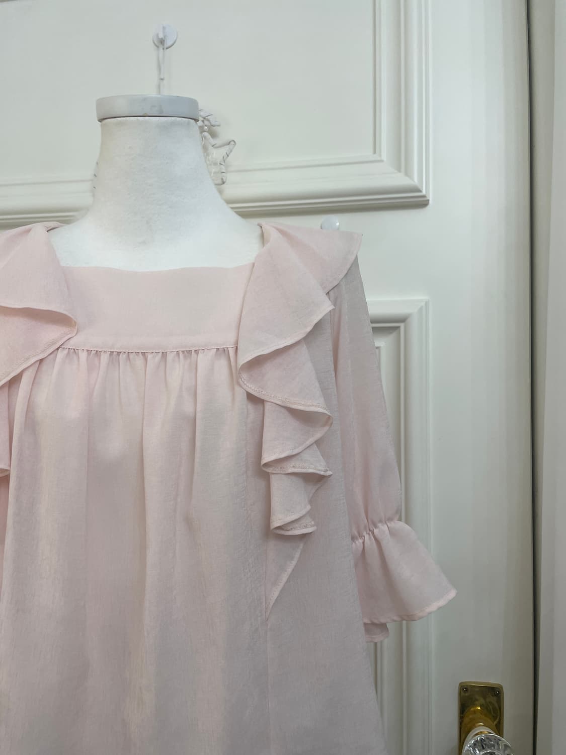 sheer pink ruffle back bow lovely blouse 상품이미지8