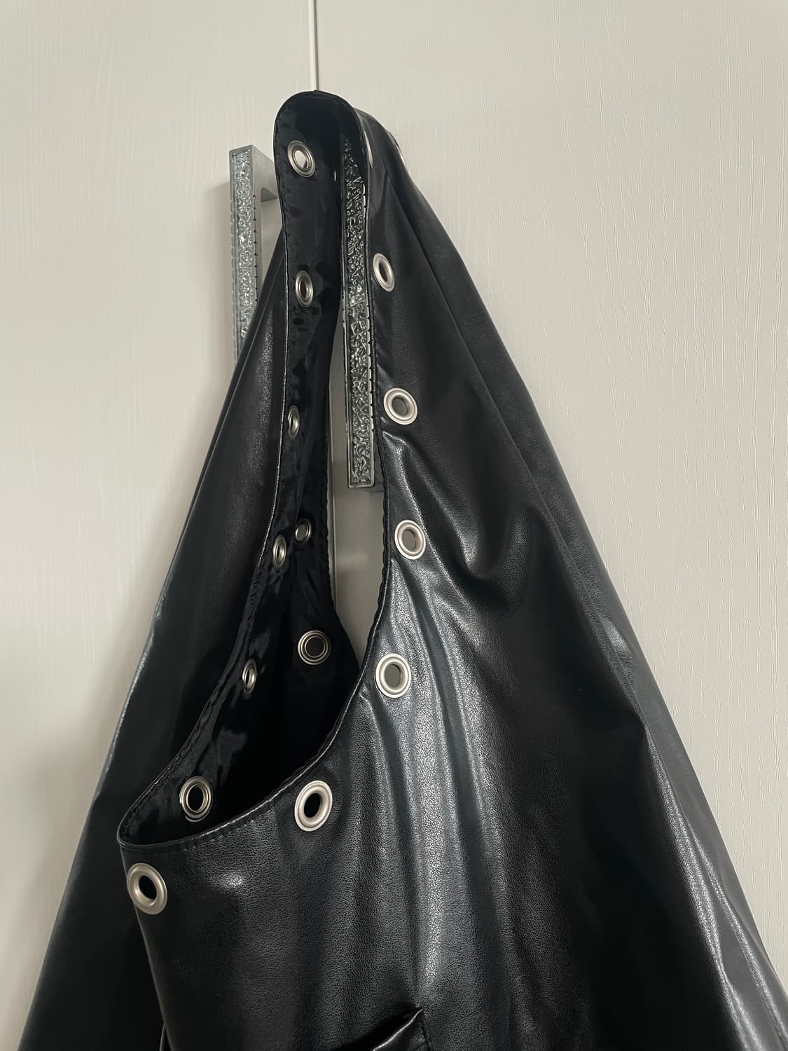 아일렛 레더 숄더백 상품이미지3