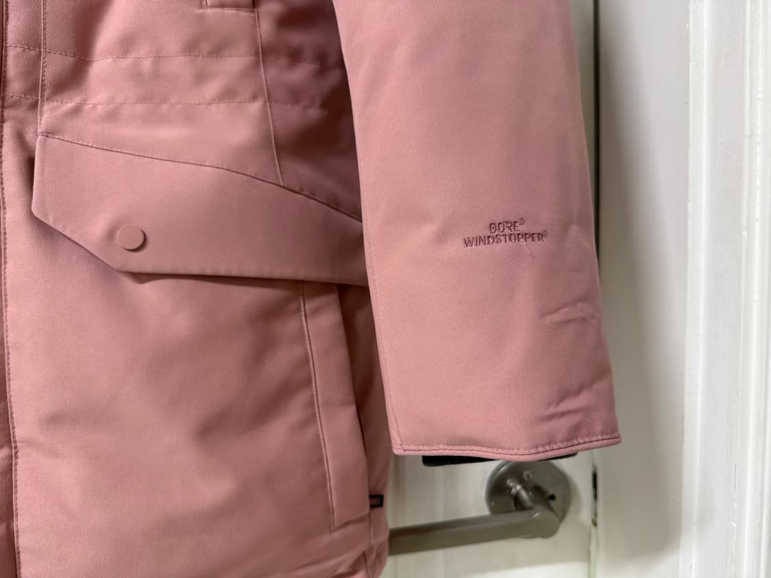 95사이즈 여성 코오롱 스포츠 고어윈드스토퍼 구스다운 패딩 상품이미지2