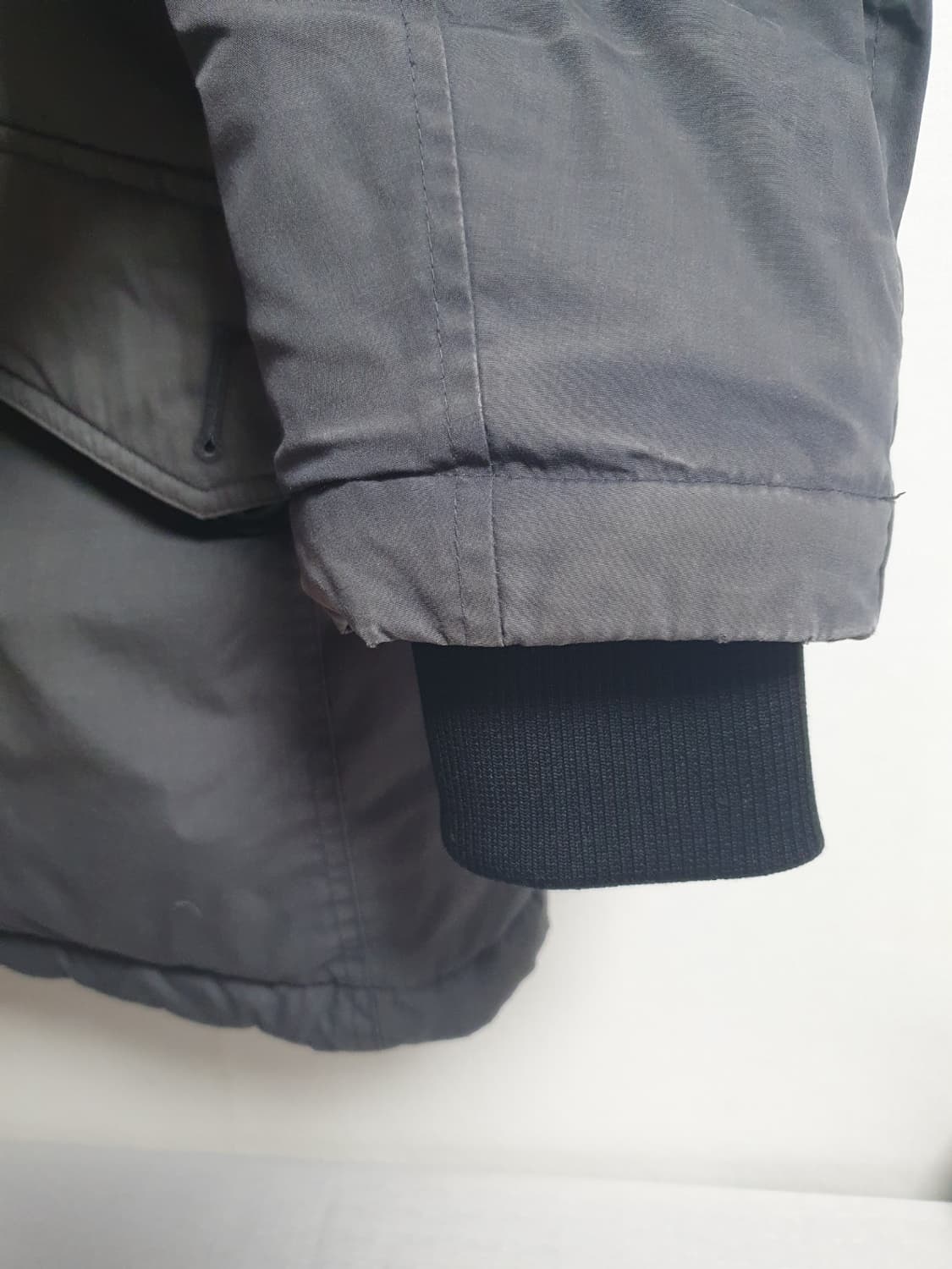 택포가 내셔널지오그래픽 패딩 블루 웨일 구스다운패딩 차콜그레이 100 상품이미지4