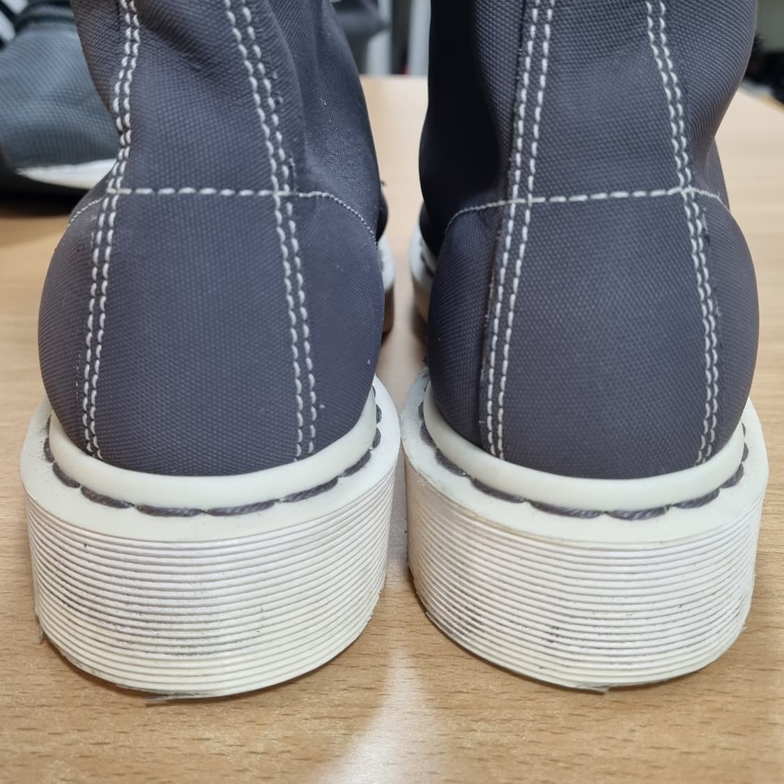 닥터마틴 테크터프 8홀 부츠 39  250 상품이미지6