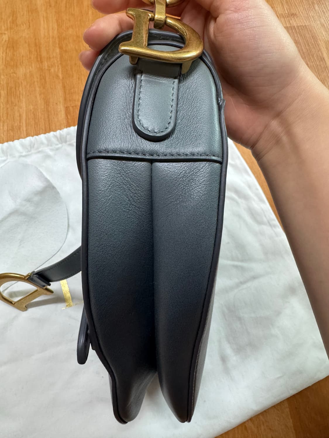 디올 새들백 미디엄 그레이 상품이미지6