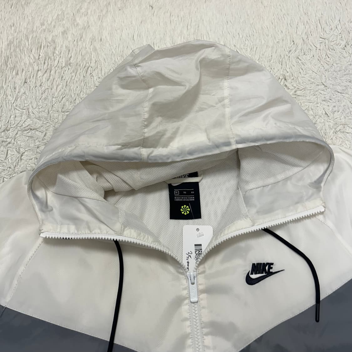 Nike White Windrunner 상품이미지5