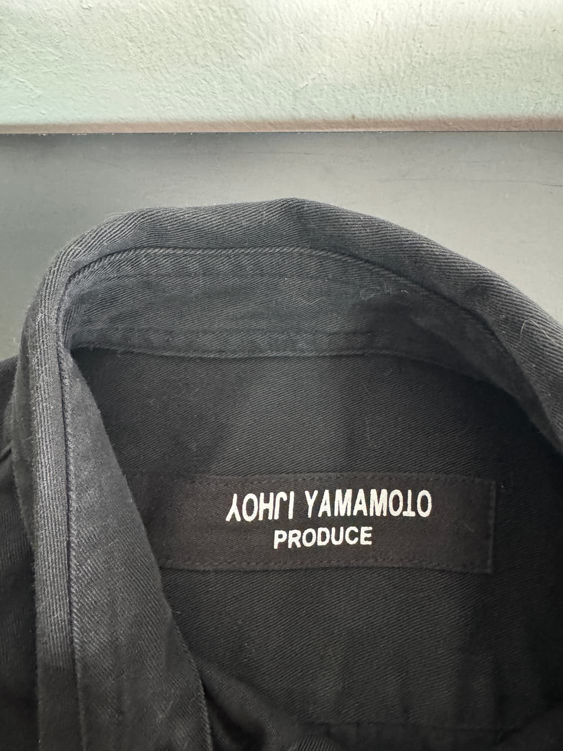 정품! 요지 야마모토 스태프 언발란스 코튼 롱 셔츠 블랙 상품이미지3