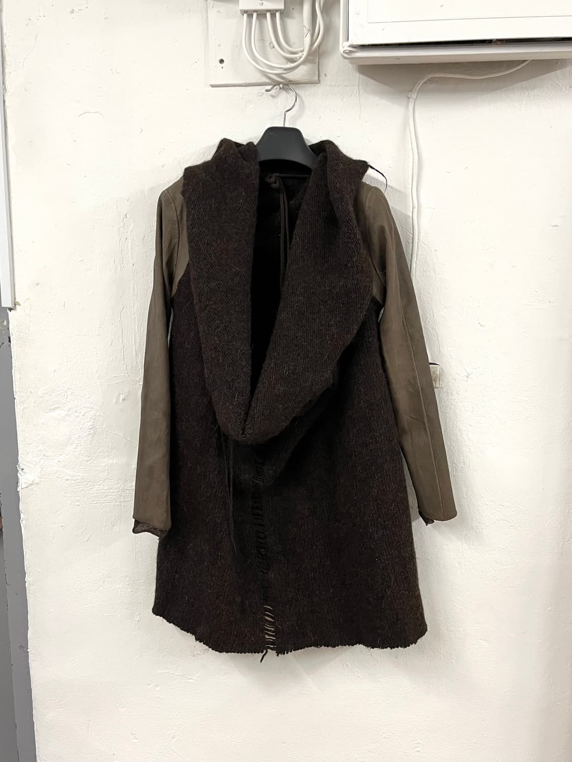 아이작 세럼 드레이프 알파카울 레더 드레스 상품이미지1