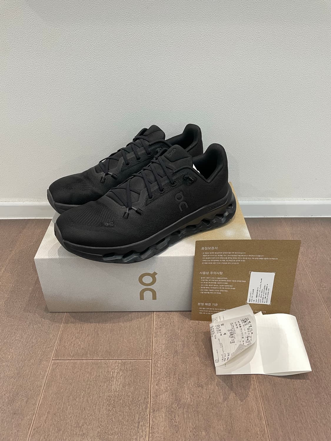 온러닝 클라우드 틸트 이클립스 블랙 270 상품이미지1