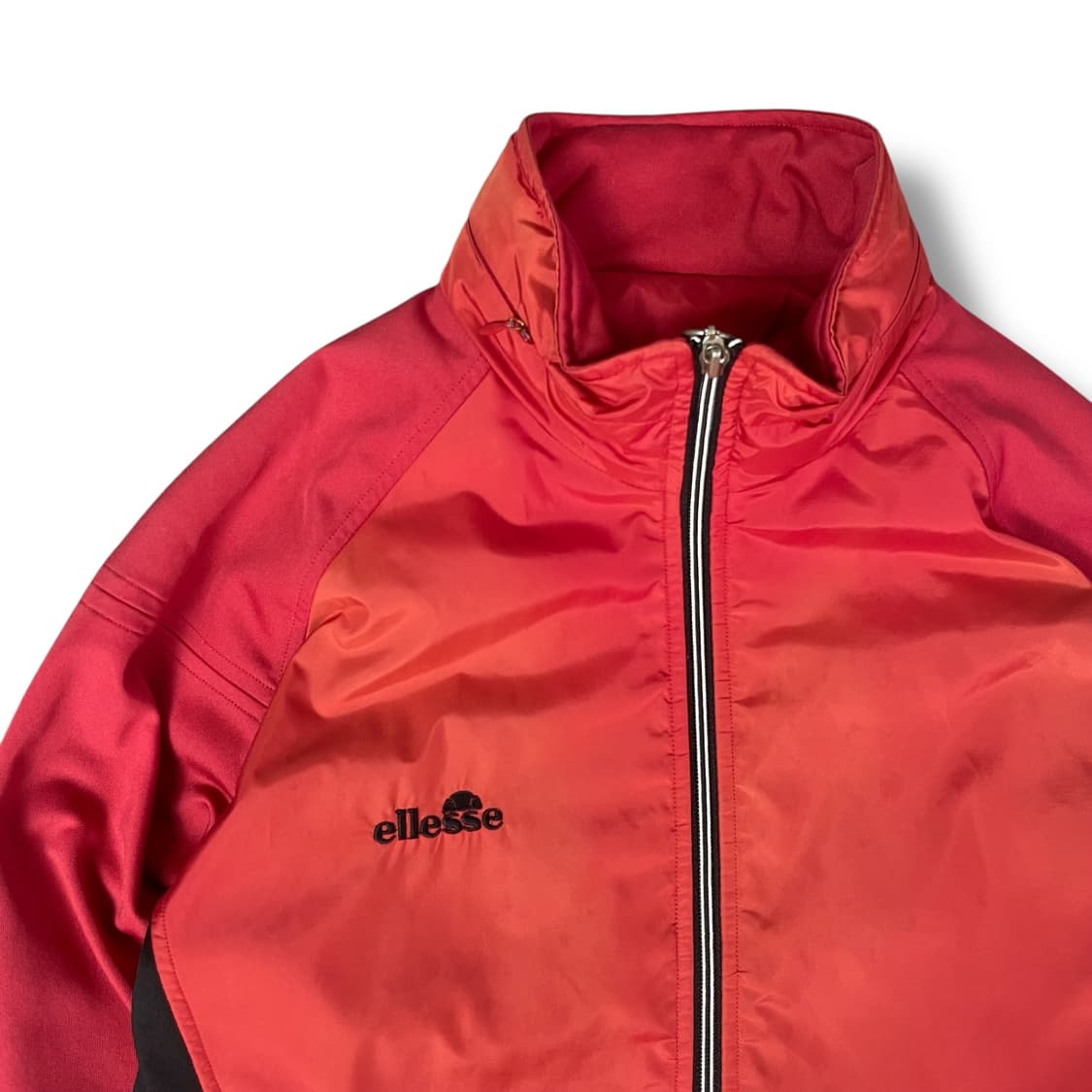 엘레쎄 블랙자수로고 블랙 배색 바람막이 자켓 100 상품이미지3