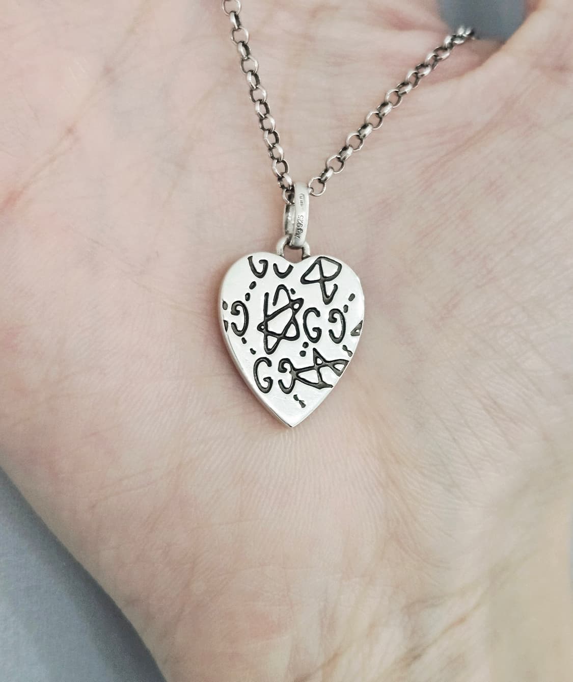 구찌 고스트 하트 목걸이 [남녀공용]
[정품/풀박스] 상품이미지5