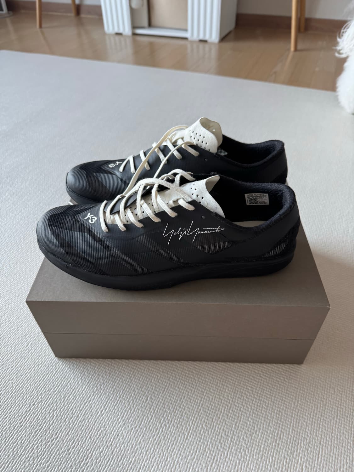 (새상품) 26SS Y-3 아디제로 RC6 (285 사이즈) 상품이미지5