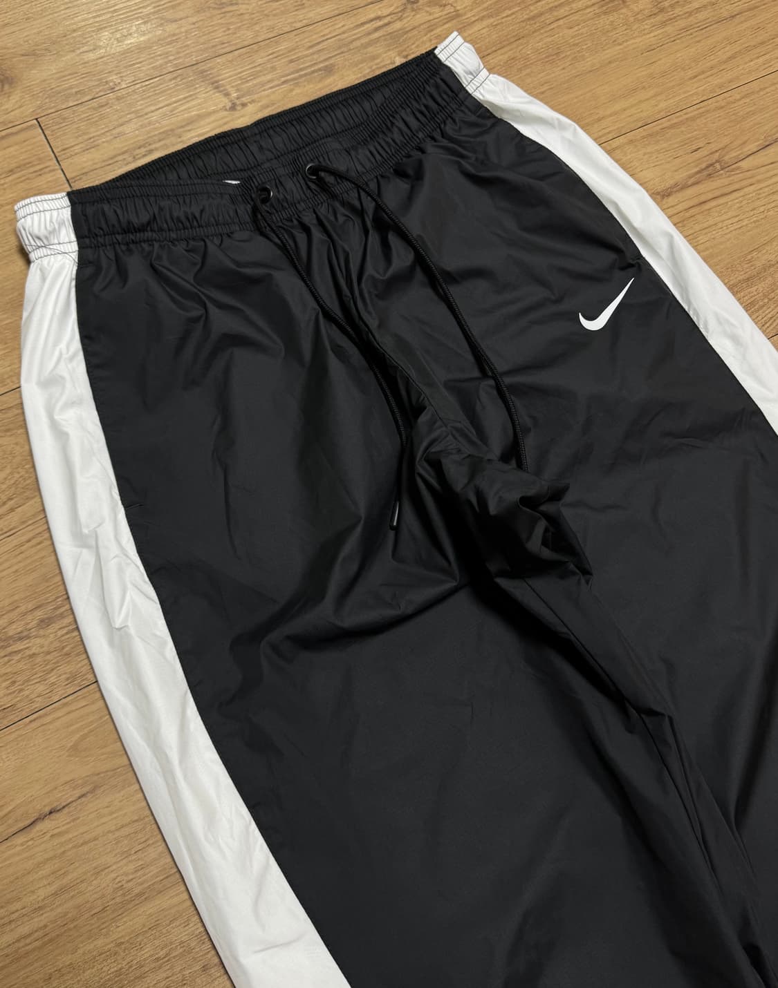 [M]나이키 여성 우븐 밴딩 팬츠 블랙 상품이미지2