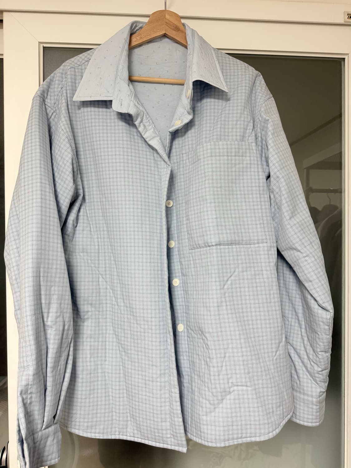 shop.fa.er.ie 샵페어리 패디드 코지 패턴 셔츠 블루 상품이미지3