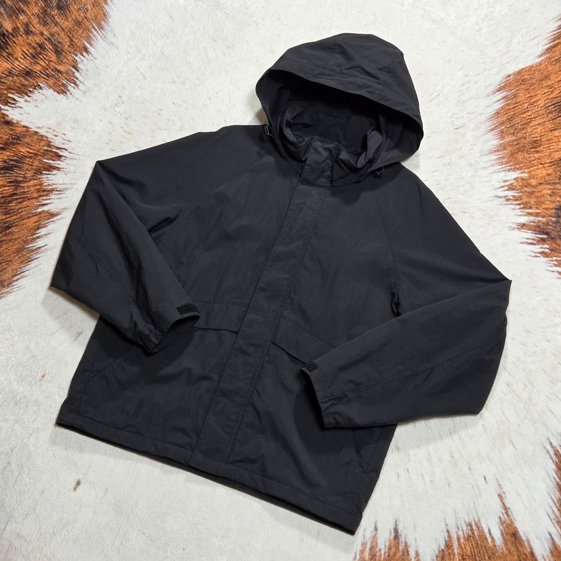 유니클로 블랙 바람막이 자켓 상품이미지1