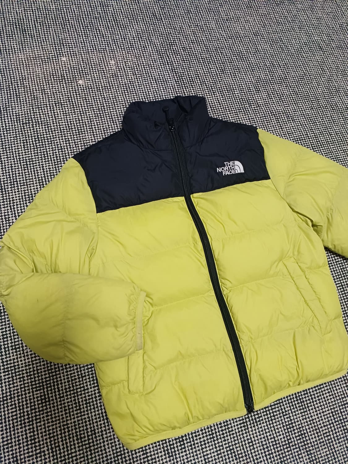 노스페이스 키즈 눕시 패딩 (옐로우/블랙)-(8-9세) 상품이미지2