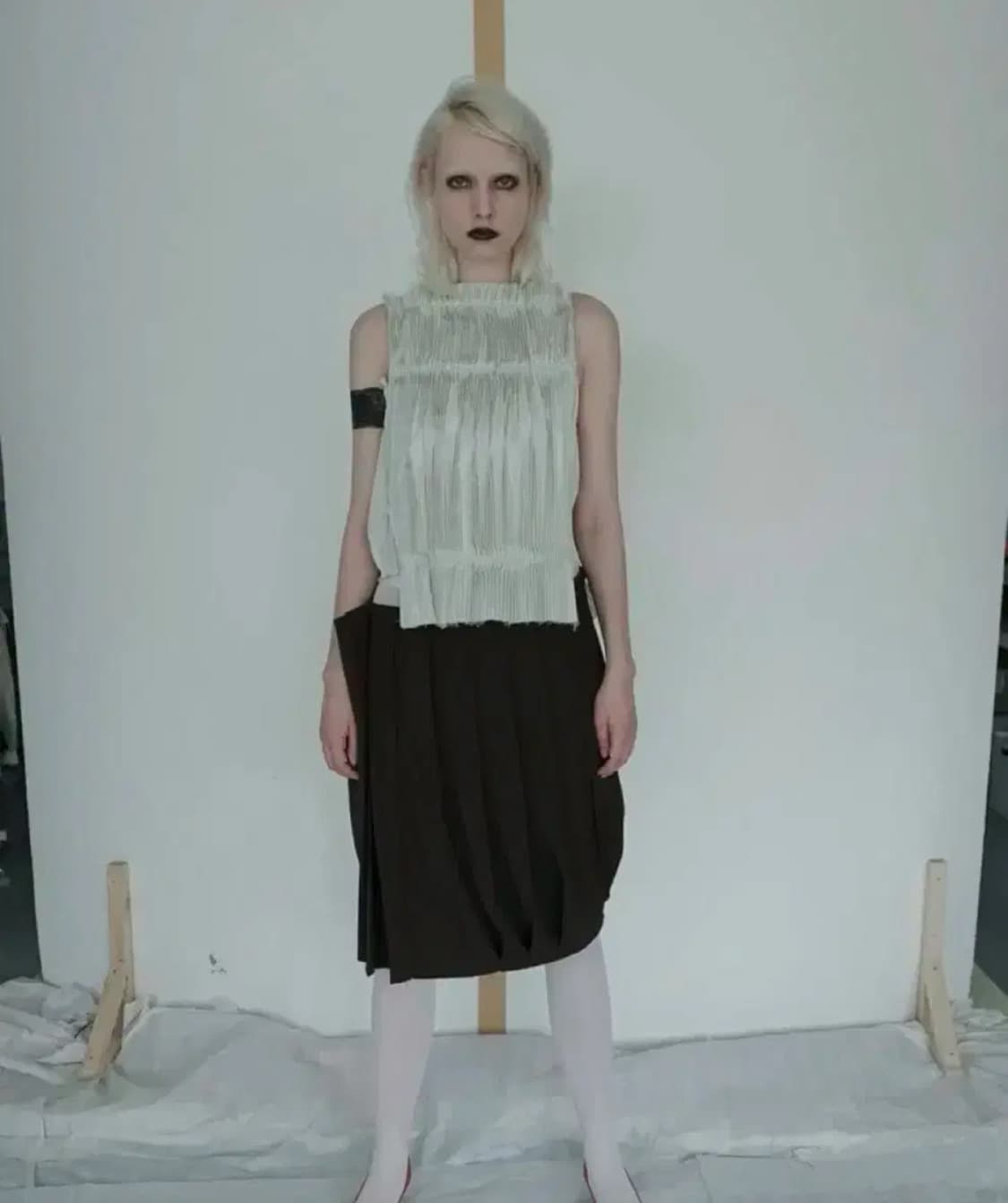 eonts 애옹쓰 스퀘어 플리츠 탑 square pleats top  상품이미지1