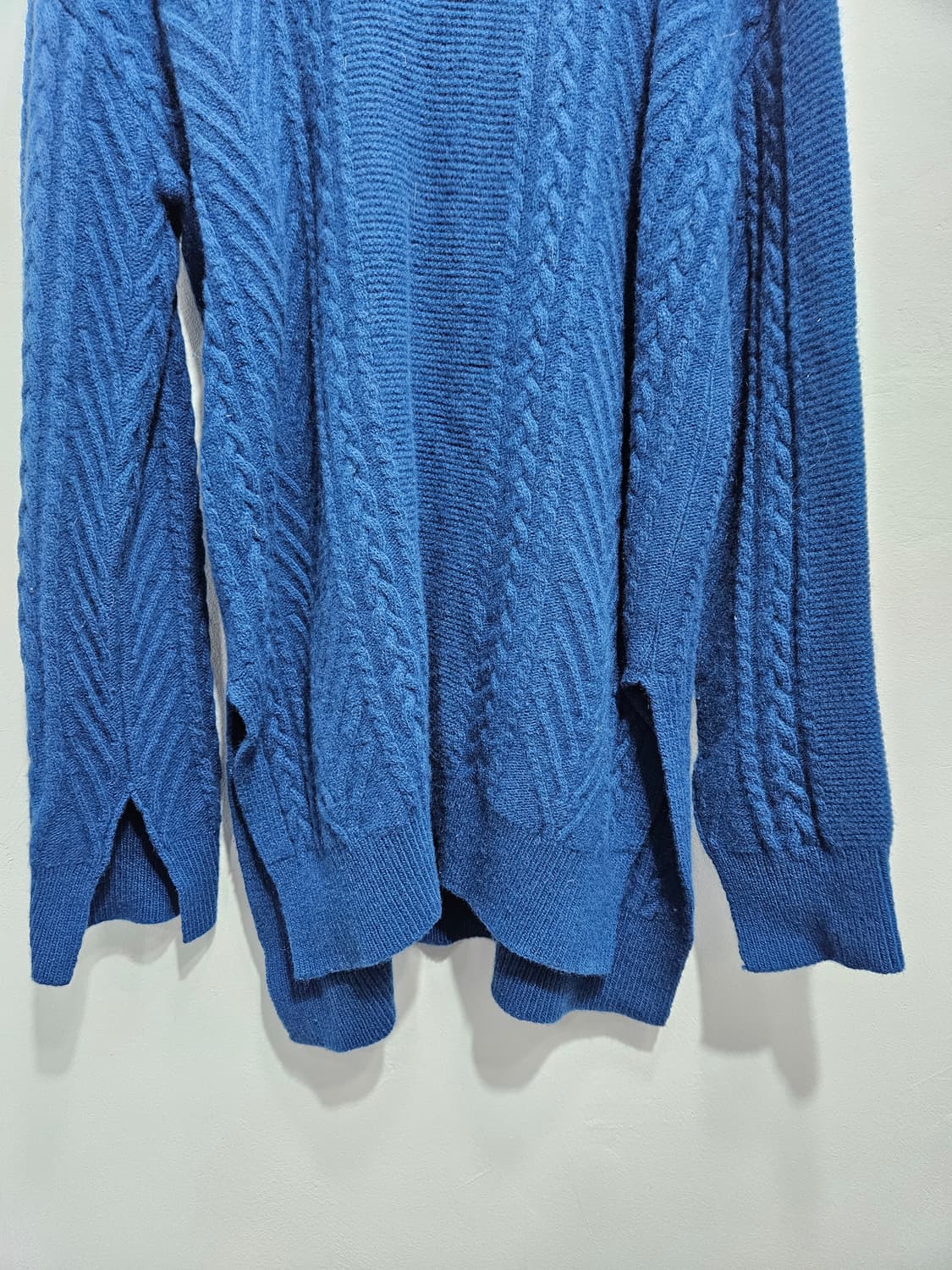 청색 꽈배기 터틀넥 니트 풀오버 상품이미지6