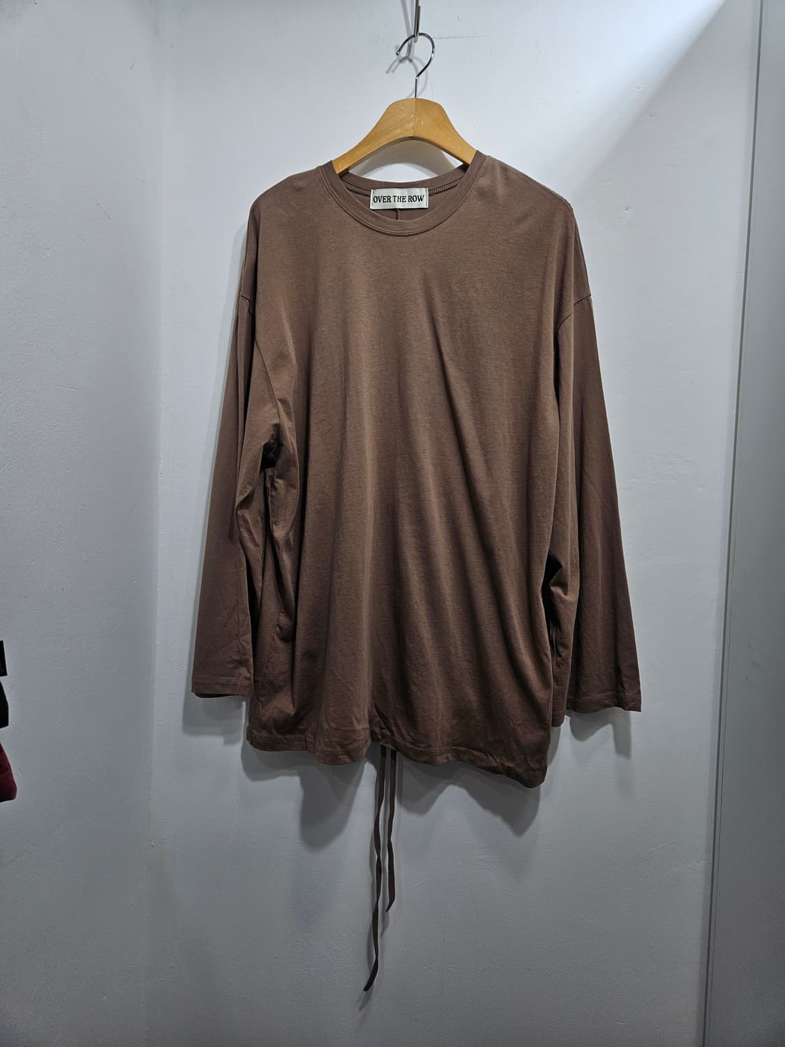 뒷트임 끈조절 긴팔 티셔츠 상품이미지1