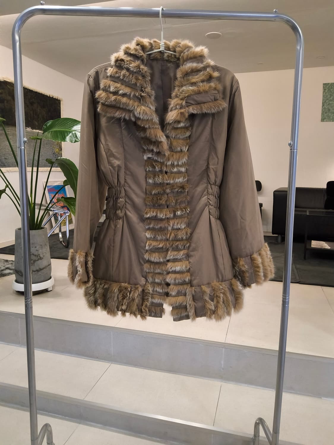 래빗 트리밍 브라운 패딩 상품이미지1