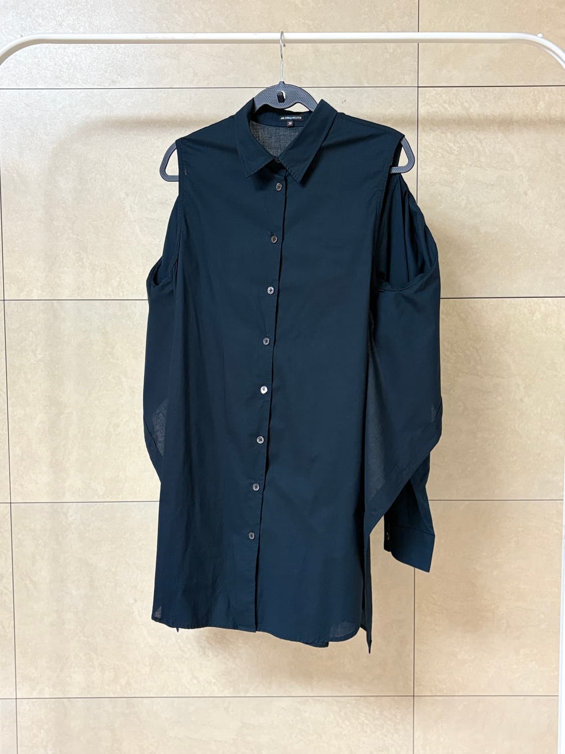 앤드뮐미스터 07fw 더블 레이어 백 스트랩 셔츠 상품이미지3