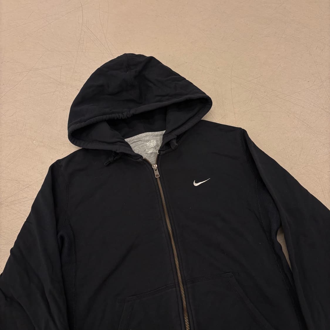 나이키 스우시 블랙 후드집업 상품이미지2