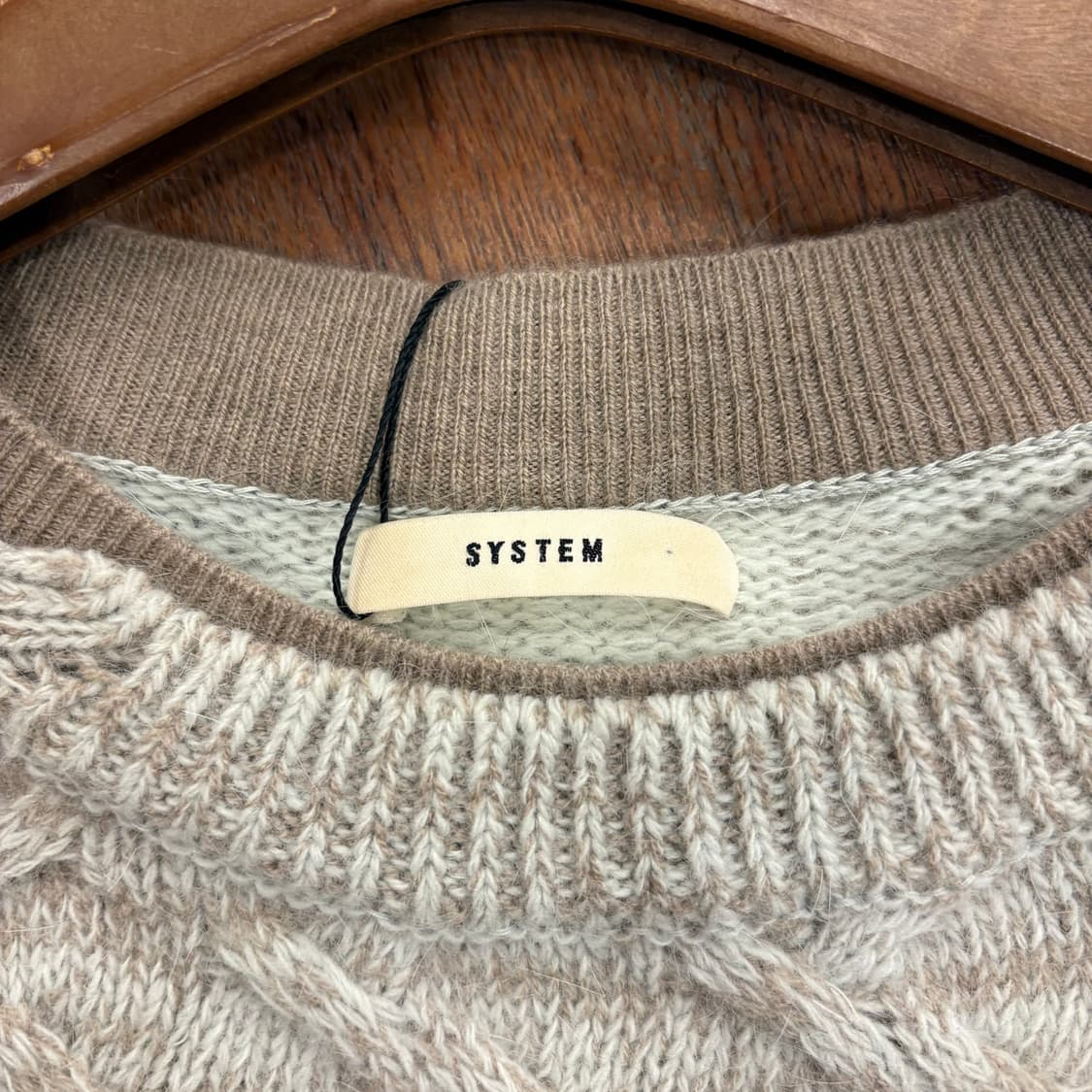 시스템 라운드넥 울 블렌드 니트 케이블 믹스 배색 디테일 베이지 민트 상품이미지6