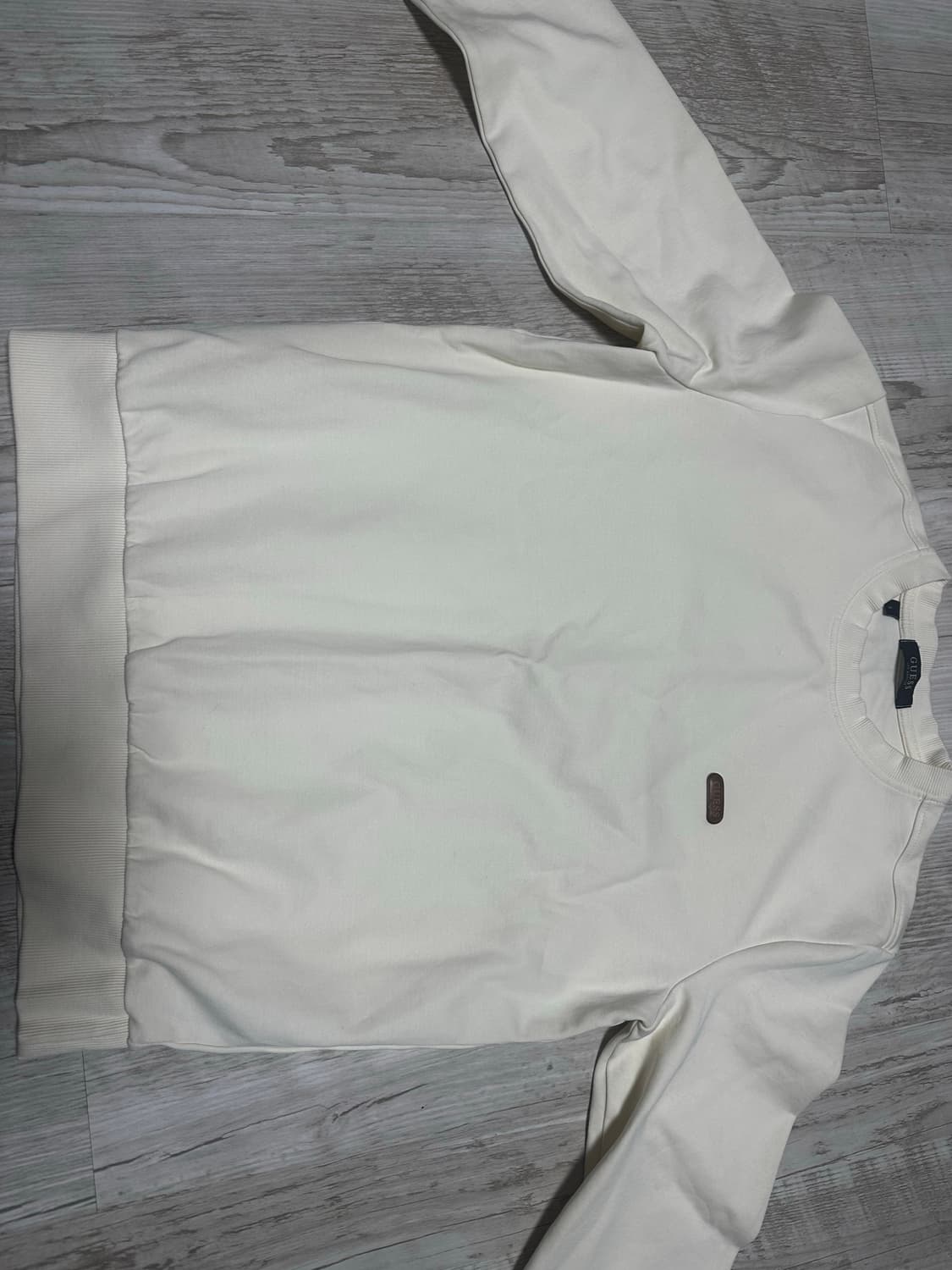 게스아이보리 맨투맨 상품이미지1