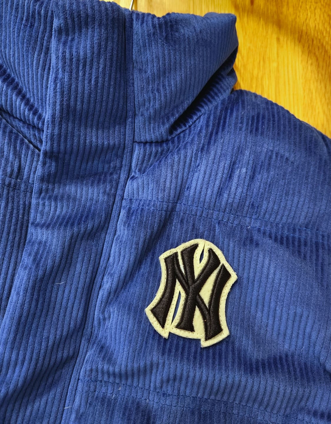 (새상품)MLB 뉴욕양키스 코듀로이 패딩 조끼XXL 상품이미지3