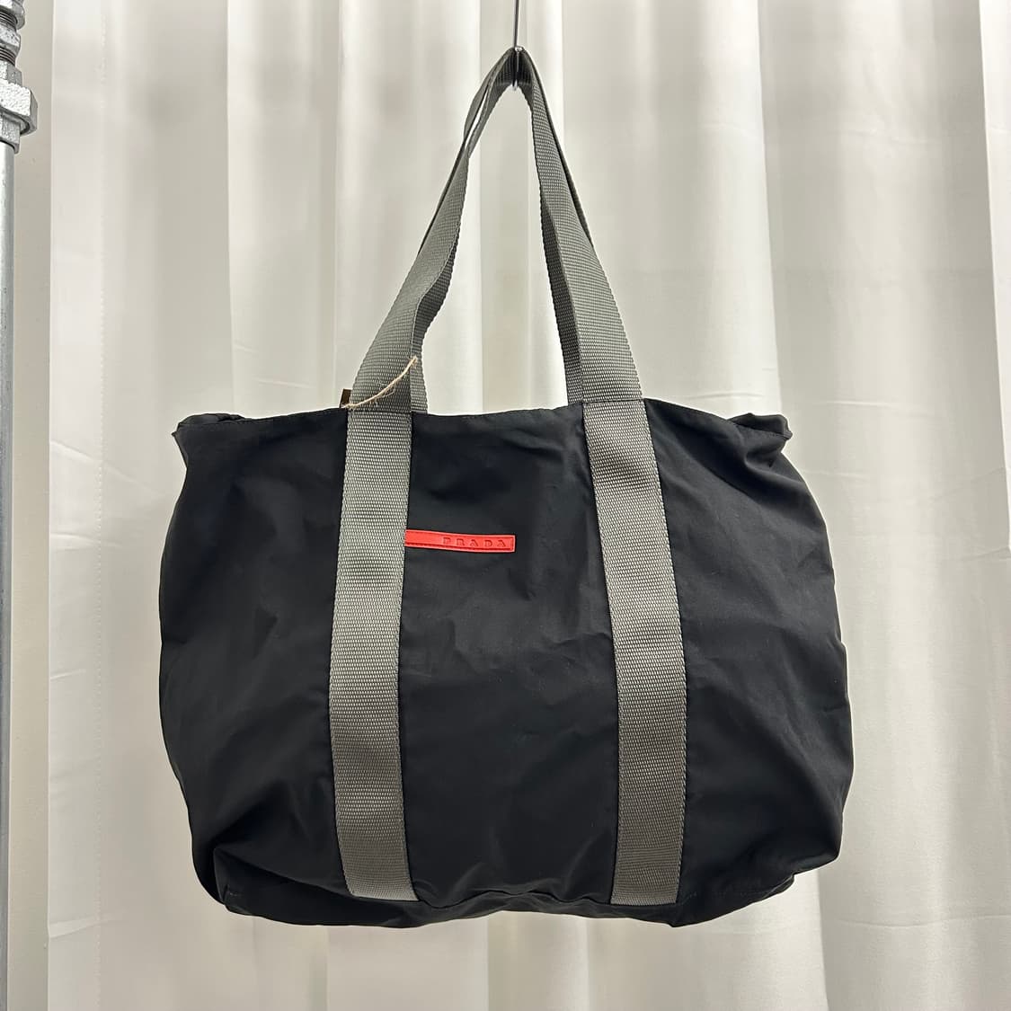 프라다 스포츠 나일론 토트백 상품이미지1