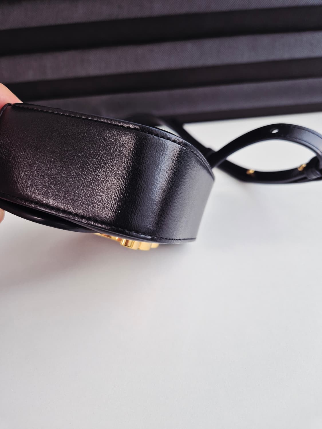 셀린느 트리옹프 카프스킨 미니백 (블랙) 상태 매우 좋아요!! 상품이미지6