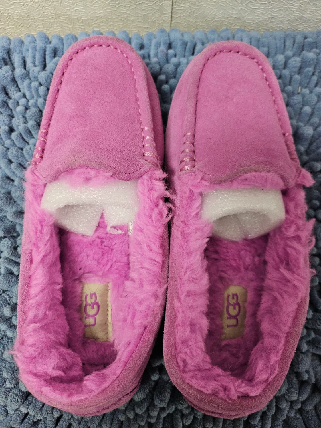 어그 모카신 UGG 슬립온    220 상품이미지4