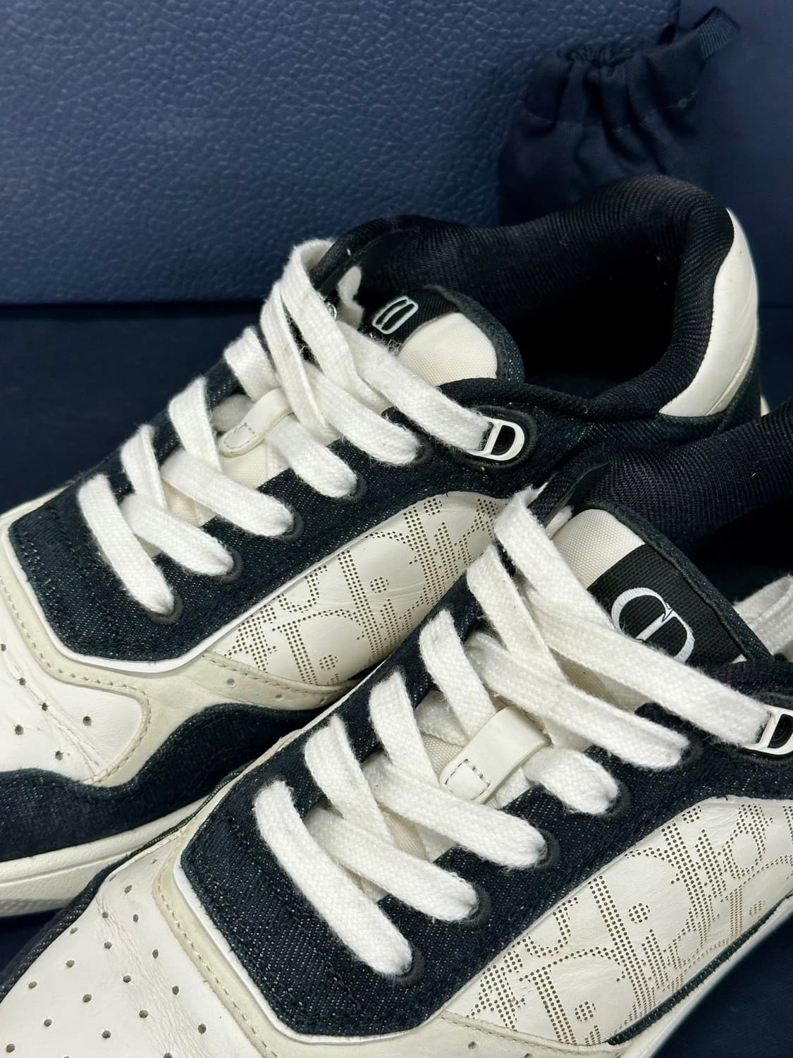 [정품]디올 B27 로우탑 스니커즈 블랙(데님/레더) 42사이즈,25년형 상품이미지6