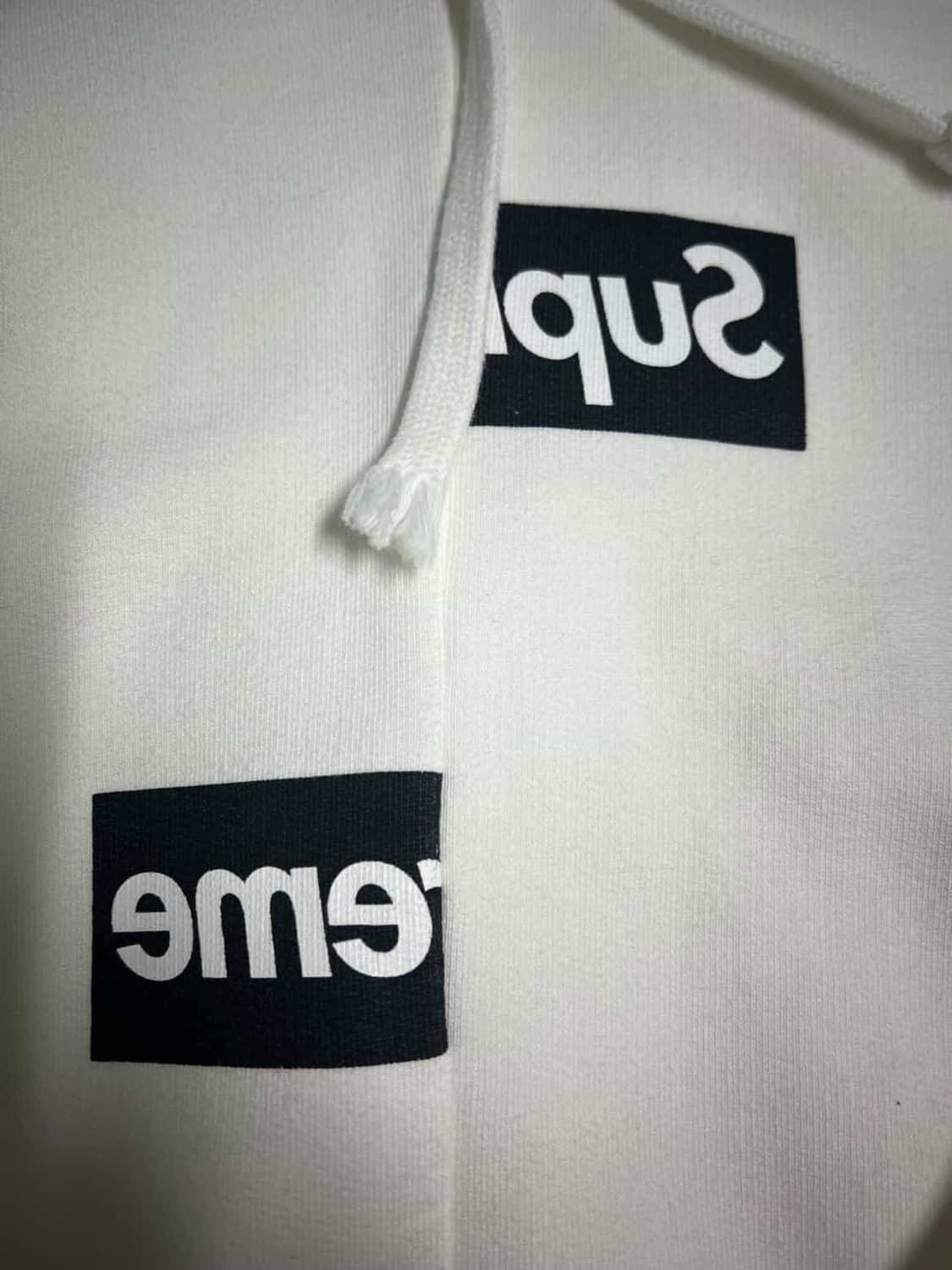 슈프림 꼼데가르송 후드티 상품이미지2