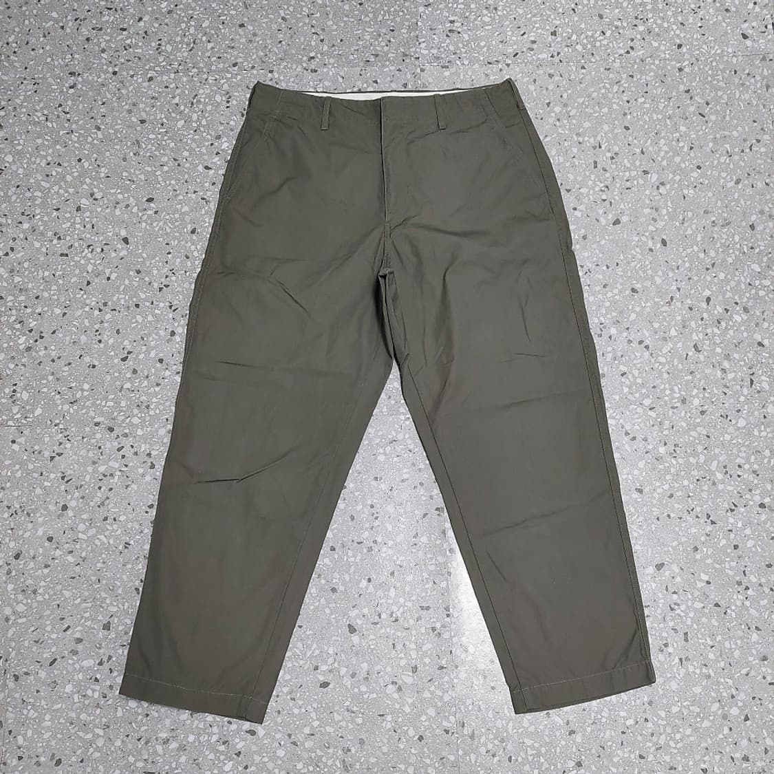 Uniqlo U Wide Fit Tapered Pants 유니클로 U 상품이미지1