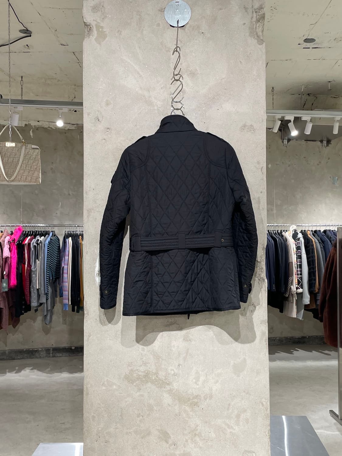 바버 인터내셔널 블랙 폴라퀼트 투어러 퀼팅 자켓 상품이미지6