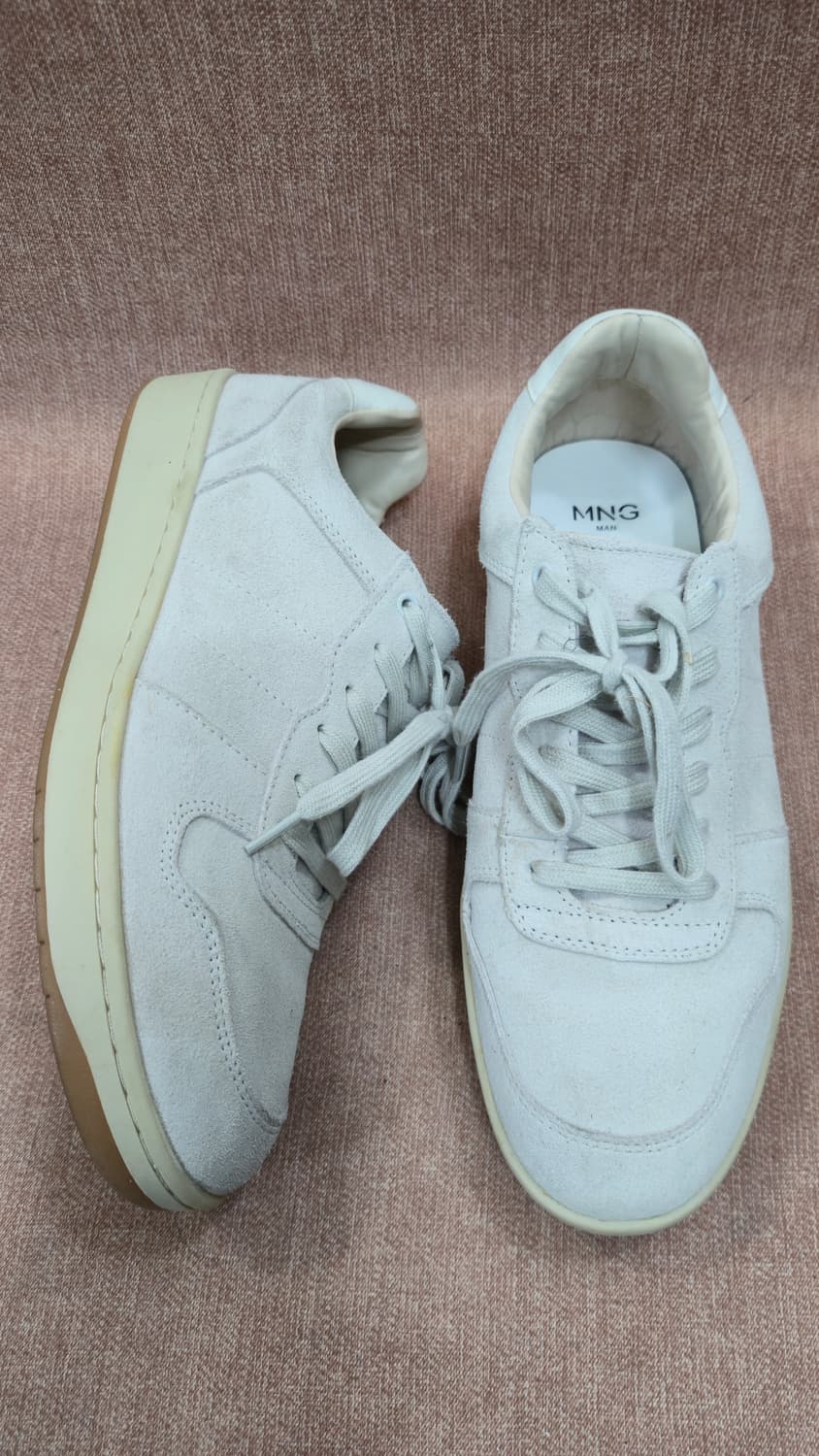 망고 285mm- 화이트 색상 스웨이드  스니커즈 상품이미지1