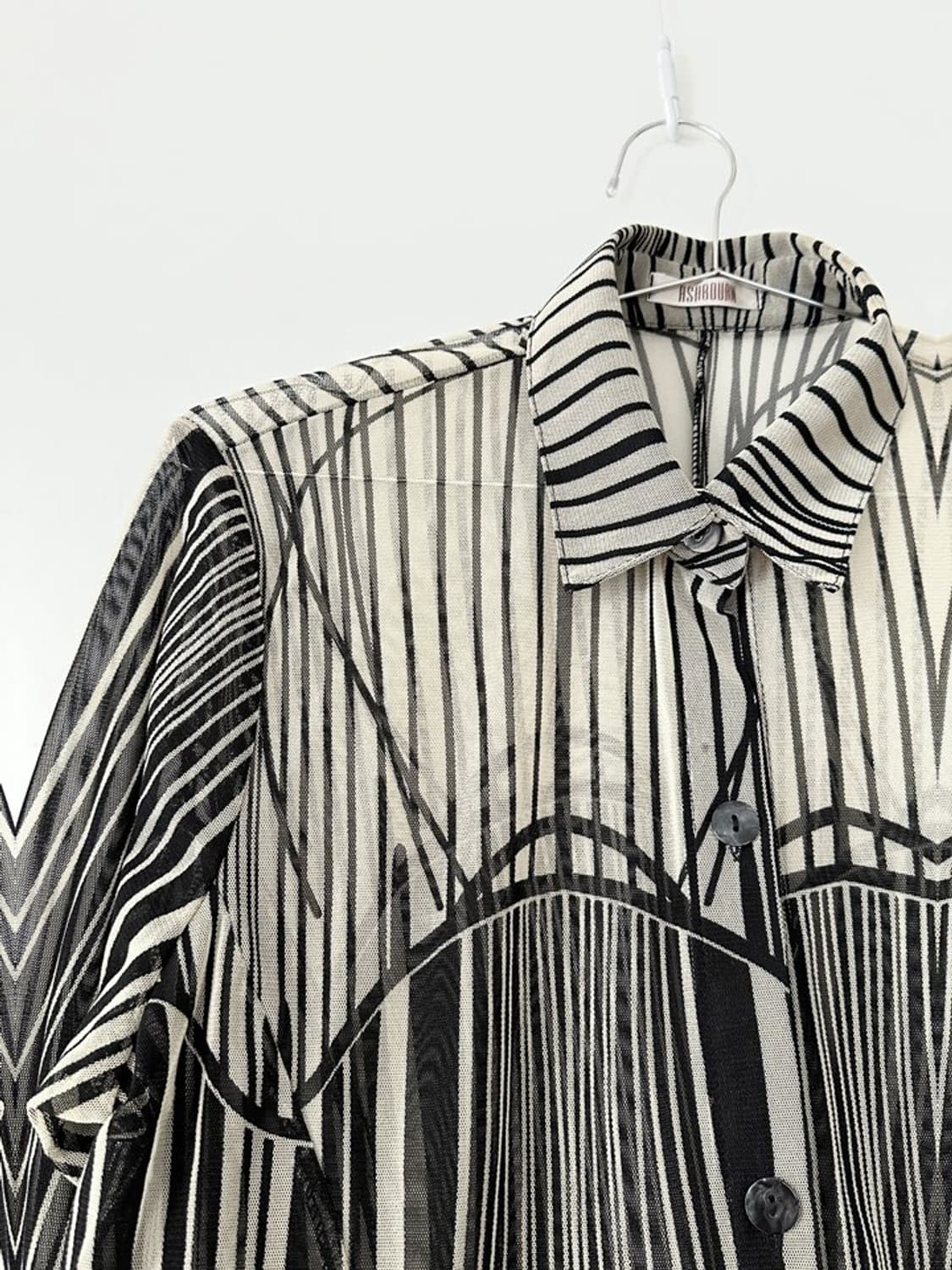 Sheer stripe shirt / black 상품이미지3