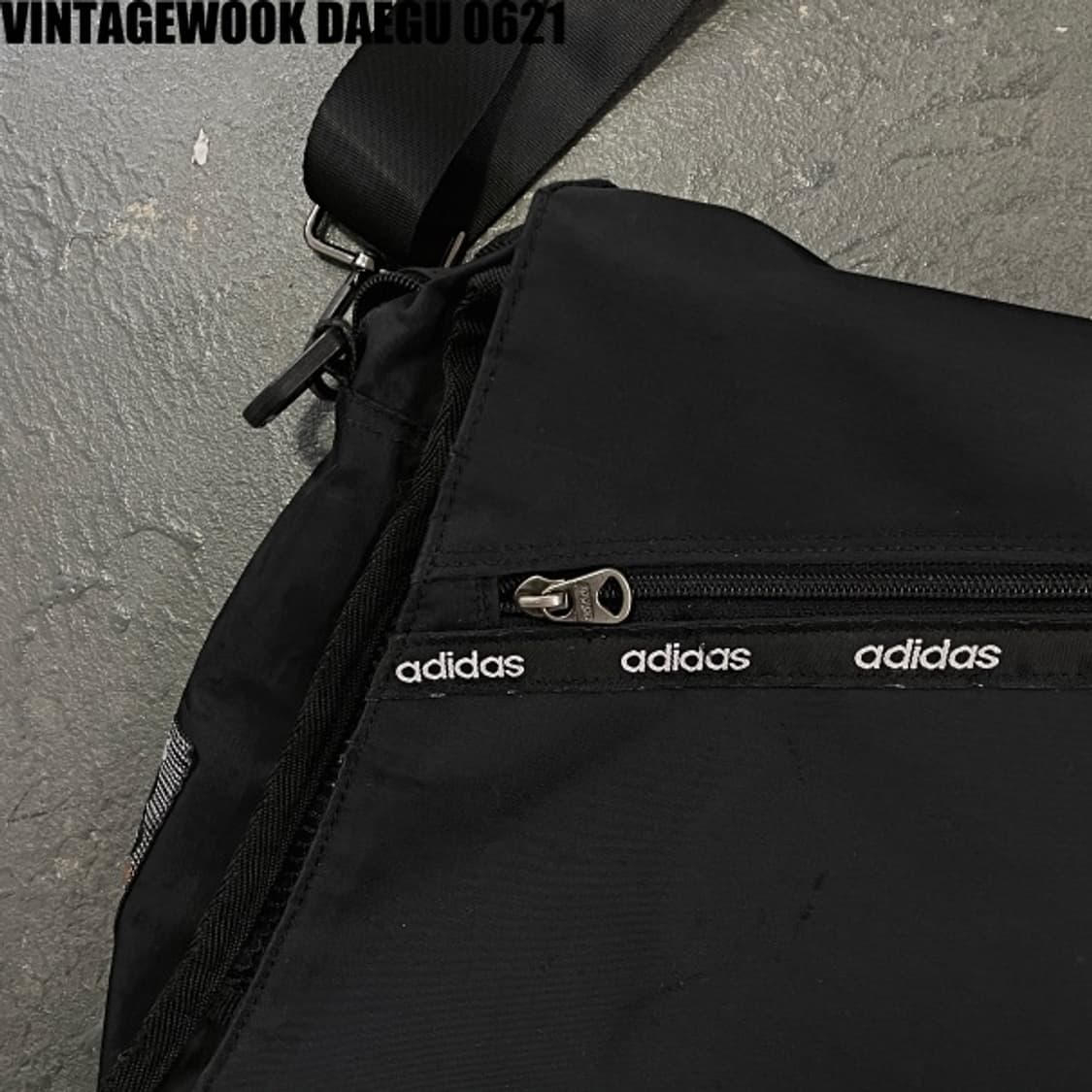 00' Adidas Mini Cross bag 상품이미지2