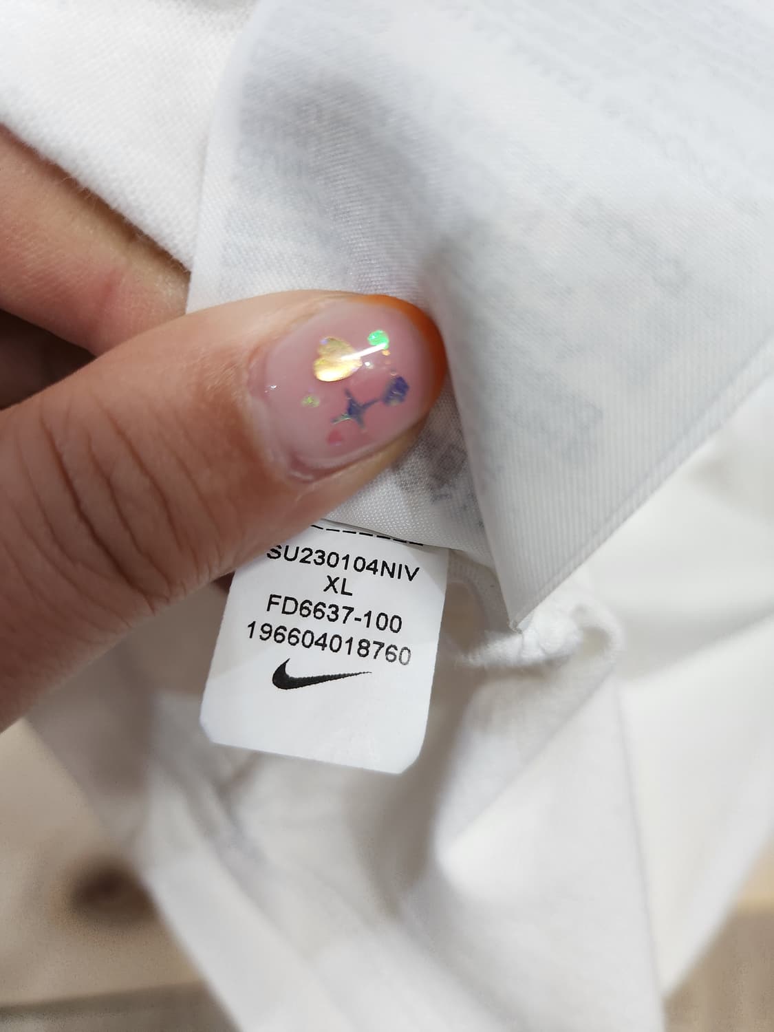 1083) 나이키 NIKE NSW 비치 퍼그 프린팅 반팔티 상품이미지7